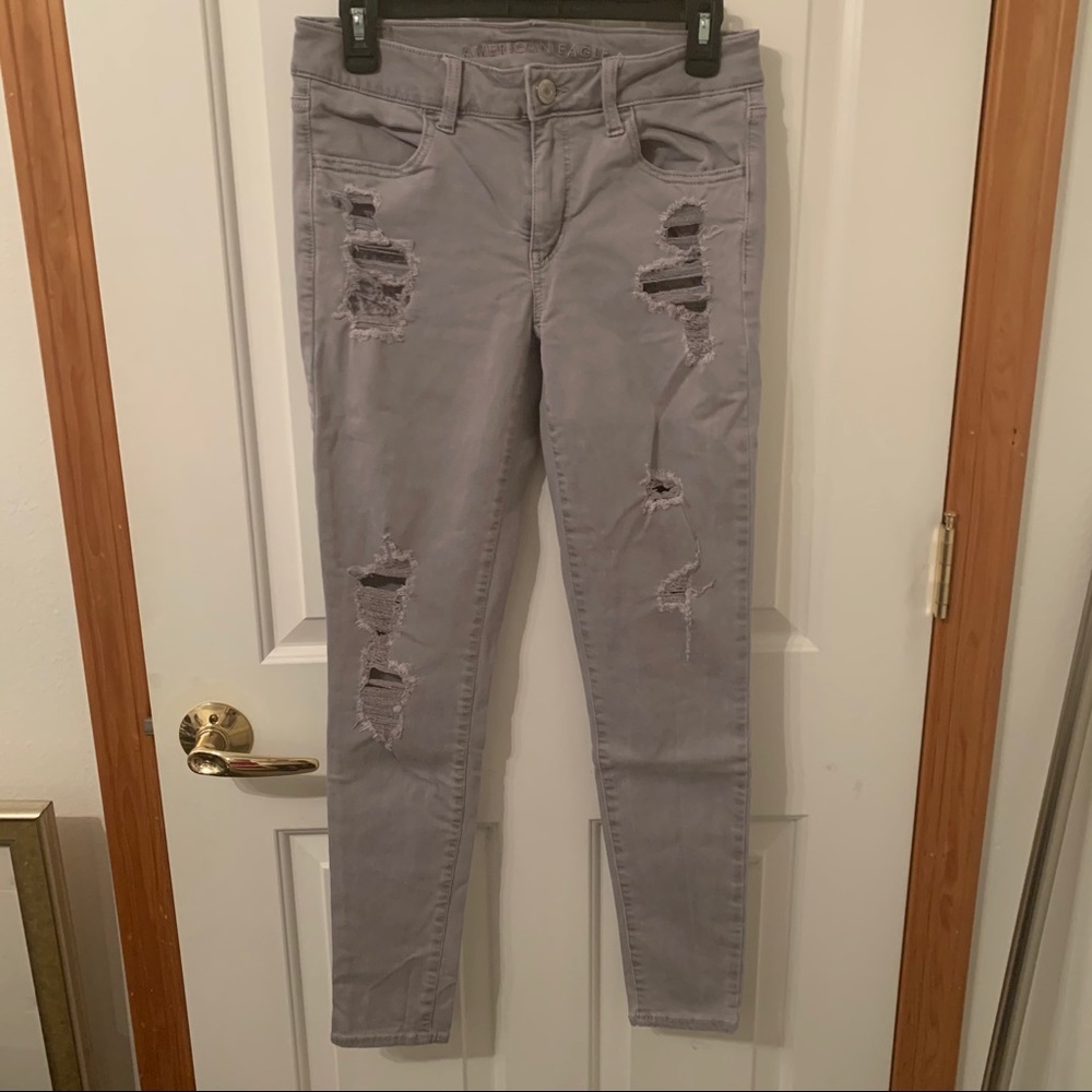American Eagle Gray Distressed Skinny Jeggings Cute Pocket